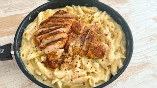 Alfredo Chicken Pasta  Cremige Nudeln mit Hähnchenstreifen [upl. by Esineg197]