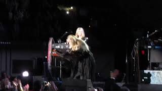 Fleetwood Mac Rhiannon  AWESOME PERFORMANCE  Mar 9 2019 [upl. by Notgnirrac]