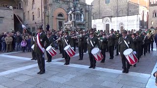 Carosello Banda Alpina di Orzano  Piazza Maggiore Bologna 2015 [upl. by Buddy]