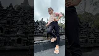 Bocil naik kursi raksasa amp bermain di miniatur candi bocil bermain candi temple funny shorts [upl. by Eceerehs145]