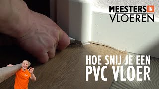 Hoe snij je een pvc vloer  Meesters in vloeren [upl. by Mutz914]