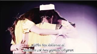 카라Ichibanni Watashio Dakishimete  KARA  Hold Me Turkish Subtitle [upl. by Liris]