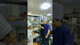 ये हमारा धनरक्षक  chef comedychef viralvideo chef [upl. by Lohner]