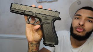 Unboxing Glock 17 Gen 5 [upl. by Ydissahc]