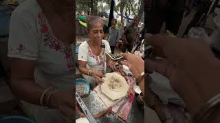 ₹40 में इतना बड़ा पराठा मेरे जैसे 2 लोग भी नहीं खा पायेंगे humanity streetfood trend food viral [upl. by Pernick]