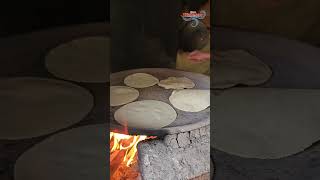 Recién salidas del comal tortillasdemaiz [upl. by Ahsenod]