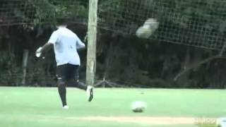 quotRonaldinho Gauchoquot e sua surpreendente habilidade no treino do quotFLAMENGOquot [upl. by Daphene]