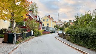 Stockholm Walks Riskvägen Beautiful street in suburb Gamla Enskede [upl. by Wieren]