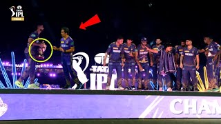 Shreyas Iyer gave IPL trophy in Gautam Gambhirs hand during victory celebration in KKR vs SRH final [upl. by Gary]