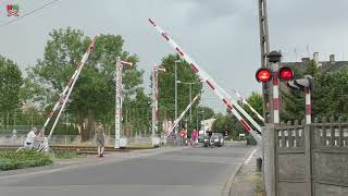 Przejazd kolejowy Grodzisk Wlkp PL  572023  Železniční přejezd  Polish railroad crossing [upl. by Name132]