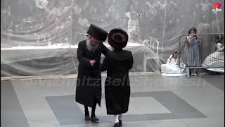 Viznitz Beit Shemesh Rebbe Dances Mitzvah Tantz At The Nadvorna Wedding  Menachem Av 5783 [upl. by Llien323]