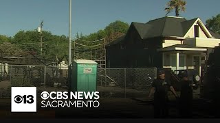 3 homes involved in Modesto 4alarm fire [upl. by Si108]