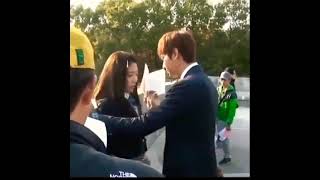 THE HEIRS kissing moment behind the scene LEE MINHO and PARK SHIN HYE like and subscribe guys 😘😘😘 [upl. by Sissel]