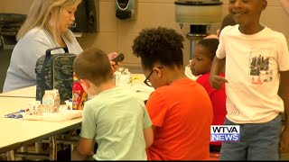 Chickasaw County Schools hosting feeding program for students during summer break [upl. by Arrahs]