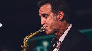 Amazing Saxophone Solo – Eric Marienthal [upl. by Lleznov294]