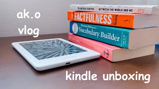 Amazon Kindle 4GB 📚Unboxing Set up amp Price Differences of Books [upl. by Namurt]