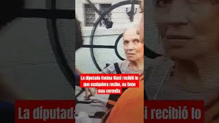 La diputada Vanina Biasi recibió lo que cualquiera recibe no tiene mas coronita [upl. by Goebel49]