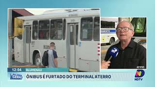 Ônibus é furtado do Terminal do Aterro em Blumenau [upl. by Graniah]