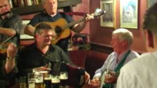 Le Cheile OldTime Reels The BrookCastle KellyMaids of Castlebar [upl. by Mendelsohn444]