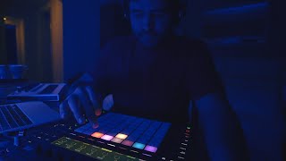 ABLETON PUSH 2 MEETs ARTURIA MINILAB mkII FOR A LOOP SESSION [upl. by Fredia919]