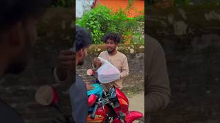 पार्सल 😂😂 comedy realfools vikramcomedyvideo vikramfunnyvideo dost party [upl. by Kyl]