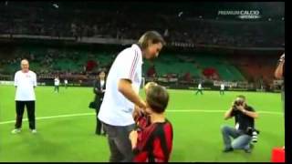 Presentazione Ibrahimovic a San Siro MilanLecce 2982010mp4 [upl. by Gaudet]