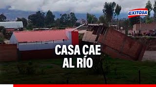 🔴🔵Huancayo Momento exacto del colapso de una casa que cae al río Cunas en el distrito de Pilcomayo [upl. by Terhune856]