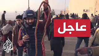 مراسل الجزيرة يبدو أن فرق الإنقاذ وصلت إلى بعض الزنازين السرية بسجن صيدنايا في ريف دمشق [upl. by Cynthia]