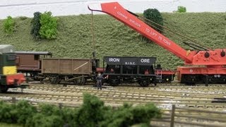 North East model railway  Station Traffic amp Breakdown Crane [upl. by Bailey380]