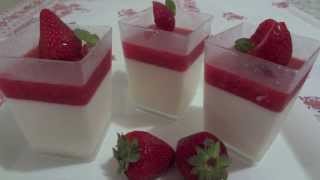 Panna cotta con salsa alle fragole [upl. by Tsenrae]