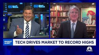 Roger McNamee explains the bubble in AI stocks on CNBC’s Squawk on the Street 20240708 [upl. by Norehs]