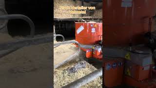 Stroh Verteiler von Valmetal farmlife landwirtschaft foryoupage farm Stroh foryou Valmetal [upl. by Bremen]