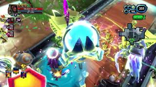 Dungeon Defenders 2  Survival  testing Crystal hammer [upl. by Ayak]