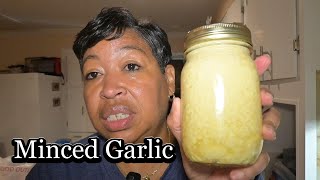 In The Kitchen  Making Minced Garlic [upl. by Iohk]