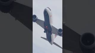 BOEING 787 DREAMLINER VERTICAL TAKEOFF yyzplanespotting b787 aviation shorts [upl. by Garda]