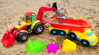 Wir spielen mit dem Bagger Spielspaß im Sandkasten Spielzeug Video für Kinder [upl. by Ahsieker]