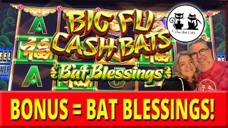 PLAYING SLOTS IN LAS VEGAS BIG FU CASH BATS BRINGS BAT BLESSINGS lasvegas slots bigwin [upl. by Atiniuq]