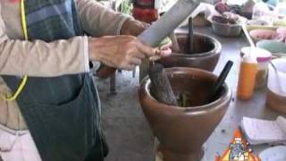 Thai Street Vendor Som Tum Long Beans and Noodle Salad [upl. by Aiveneg]