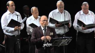 Cantor Yaakov Motzen sings Mimkomcha  Modzitz [upl. by Needan694]