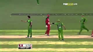 Warne vs Samuels FULL FIGHT Big Bash 2013 [upl. by Itsirhc935]