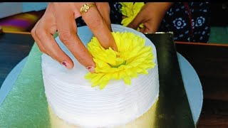 बिना cream  बिना nozzle से बनाए Flowers💐 वाला सुंदर सा केक  super easy cake design 😍 [upl. by Hooper]