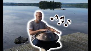 Kosmiska toner  Spelar Handpan vid sjön Väsman utanför quotThoths Kraftplatsquot [upl. by Leif]