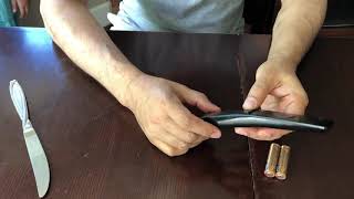 Quick way to open stuck Samsung remote to change batteries [upl. by Meingolda]