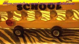 egg carton picture frame diy school bus craft [upl. by Haslett]