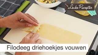 Filodeeg driehoekjes vouwen [upl. by Albers435]