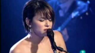 YOUND BLOOD  NORAH JONES live at Ancienne Belgium 2010 [upl. by Odille]