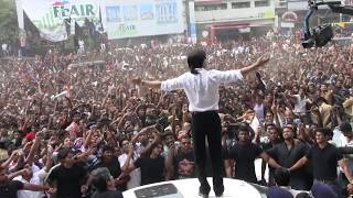 Shahrukh using Benz As Stage At Cochin Emmanuel Silks Inauguration [upl. by Aiceila]