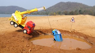 Mini Pickup Truck And Hyva Truck Accident Pit Pulling Out Crane  CS kids Toy [upl. by Wattenberg]