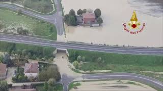 Alluvione Emilia Romagna in elicottero tra Bologna e Reggio Emilia [upl. by Kernan]