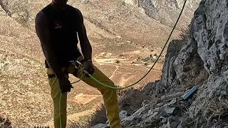 How to belay with the ClickUp Climbing Technology Assistedbreaking belay device Rock amp Sun [upl. by Humpage]